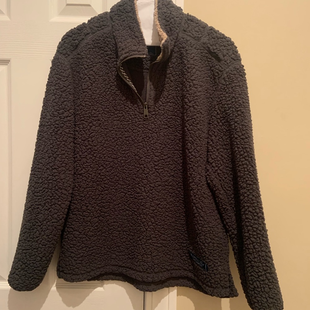 Properly Tied men’s fleece pullover